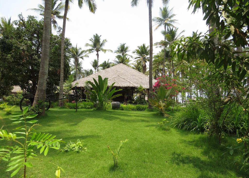 Emerald Sea Resort Ngwesaung Exterior photo